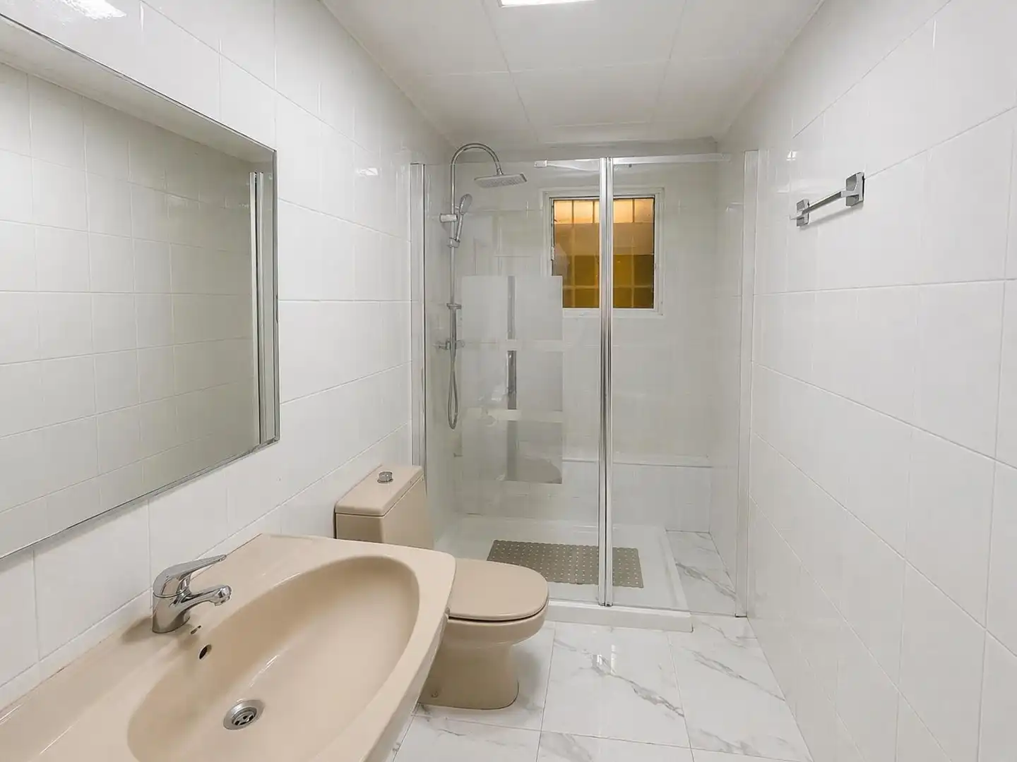 Bathroom of Apartments for sale in Pilar de la Horadada  with Air Conditioner, Furnished and Balcony