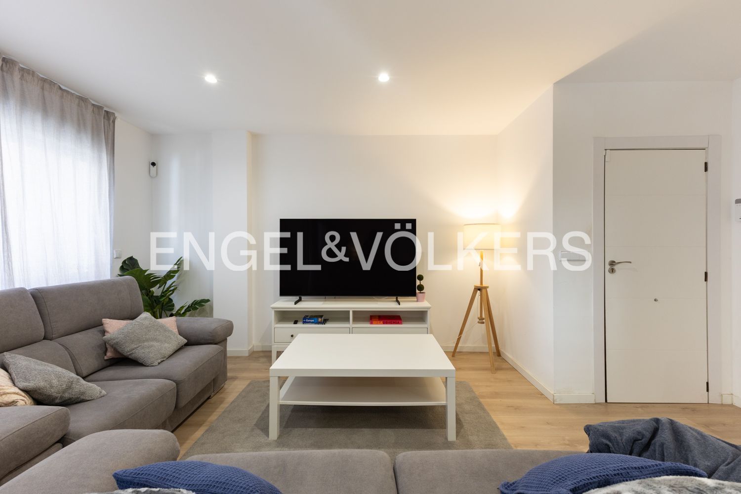 Sala de estar de Piso de alquiler en  Valencia Capital con Aire acondicionado, Calefacción y Parquet