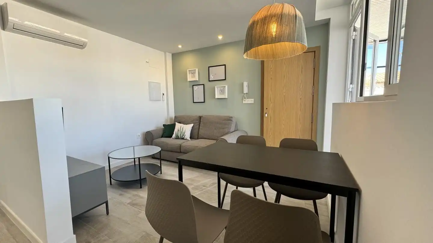 Flat for rent in Calle Calle Segovia, Barrio de Zaidín