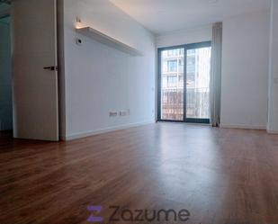 Living room of Flat to rent in L'Hospitalet de Llobregat  with Air Conditioner, Heating and Parquet flooring