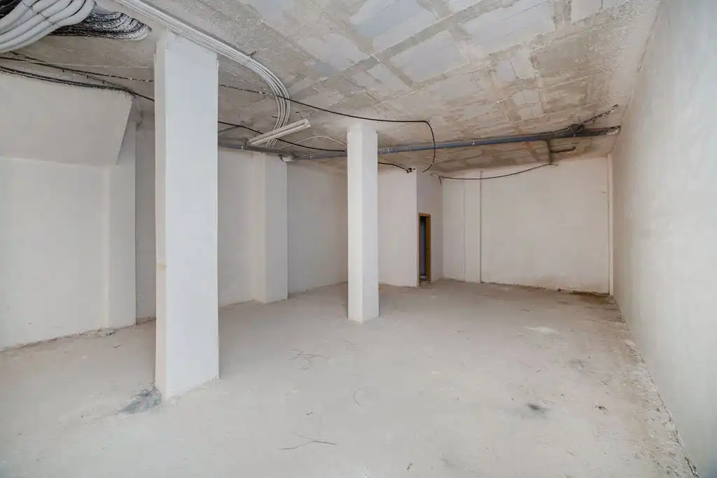 Commercial properties for sale in Monóvar  / Monòver