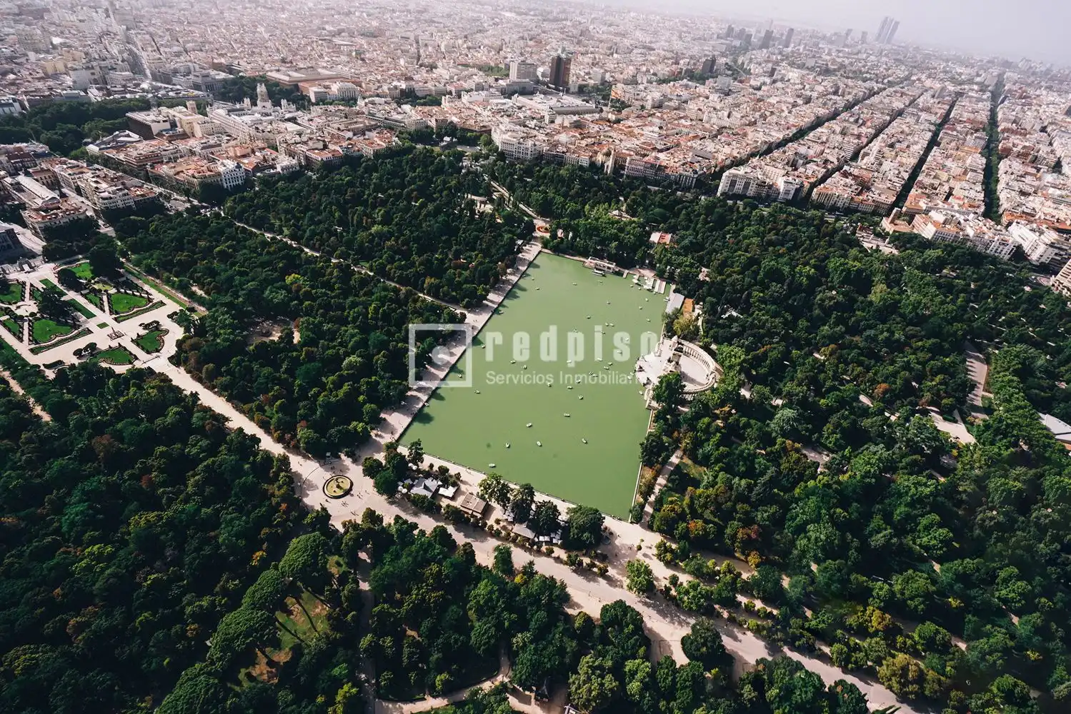 Garden of Flat for rent in Madrid  with Heating, Private garden and Parquet flooring