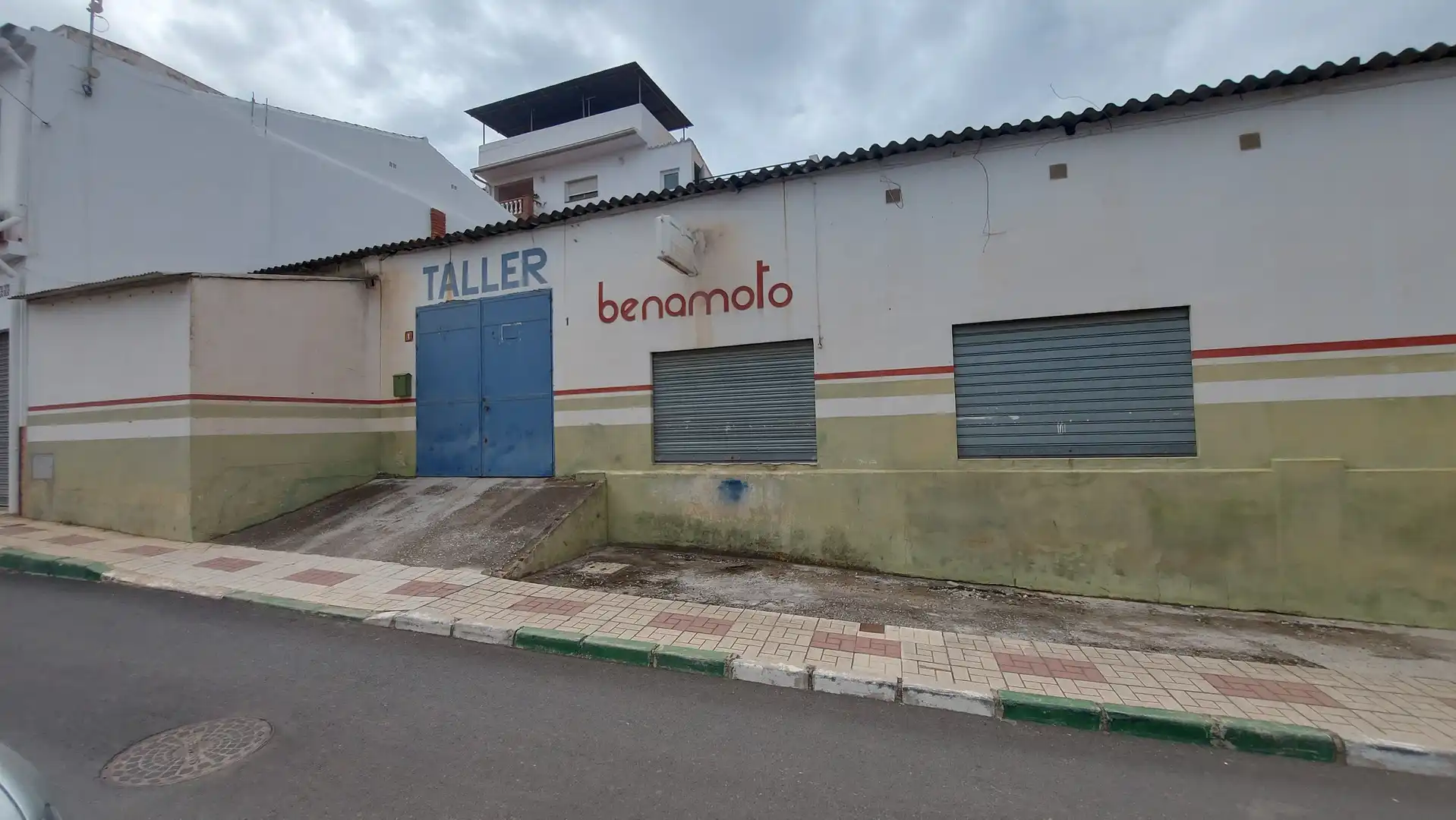 Business premises for sale in Benamocarra