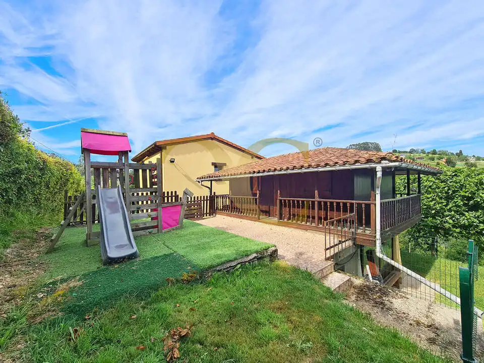 Terraza de Casa o chalet en venta en Gijón  con Calefacción, Jardín privado y Balcón