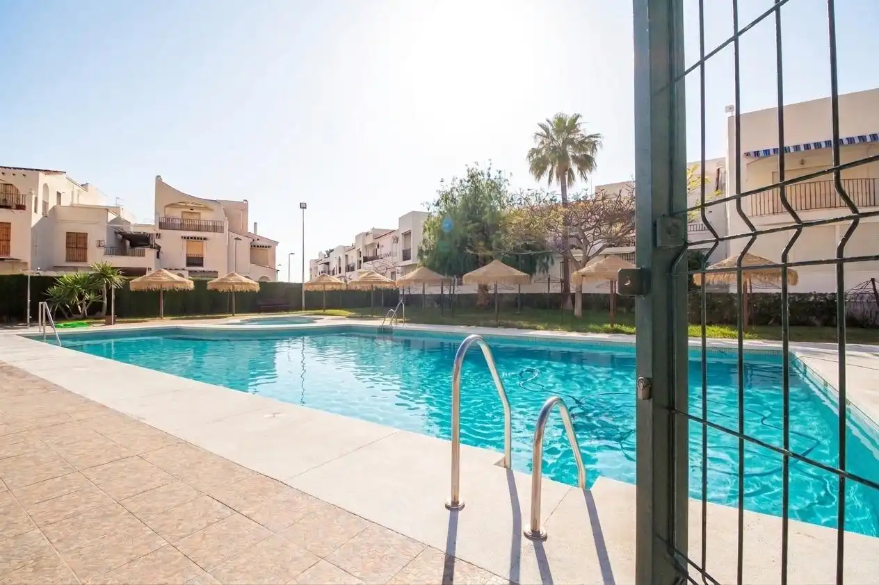 Piscina de Pis en venda en Motril amb Terrassa i Piscina comunitària