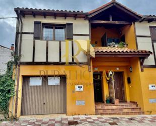 Exterior view of Single-family semi-detached for sale in Villaquilambre