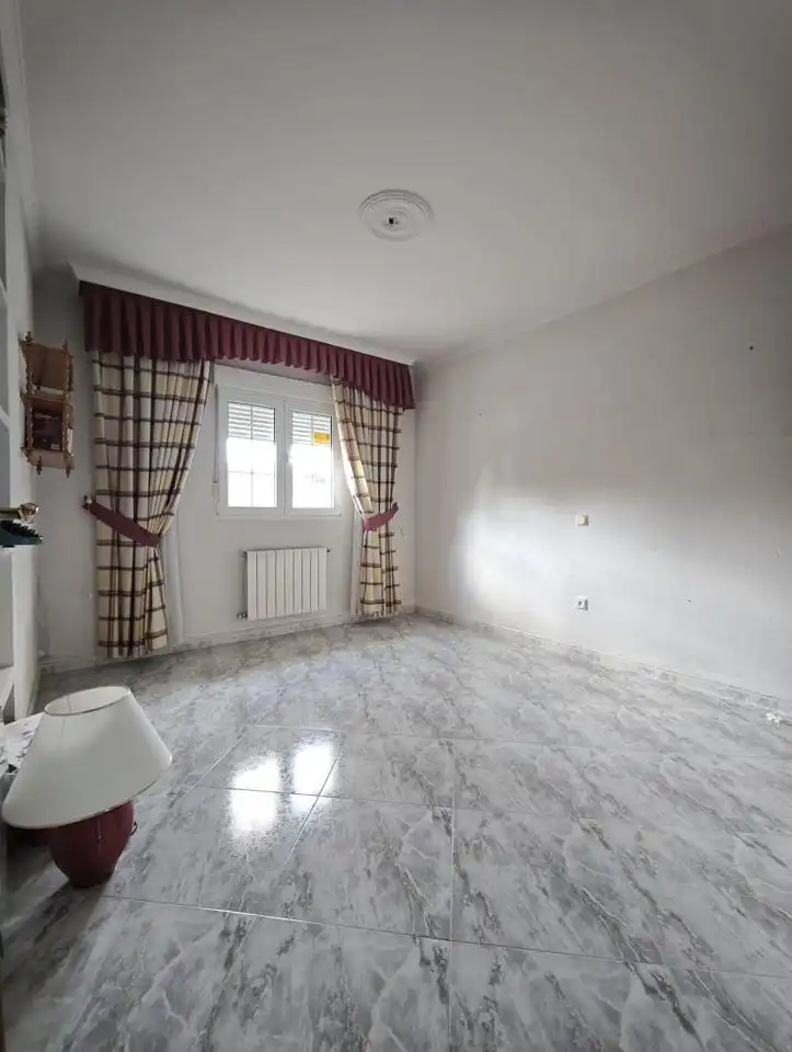 Habitación de Casa adosada en venta en El Álamo con Aire acondicionado, Calefacción y Jardín privado