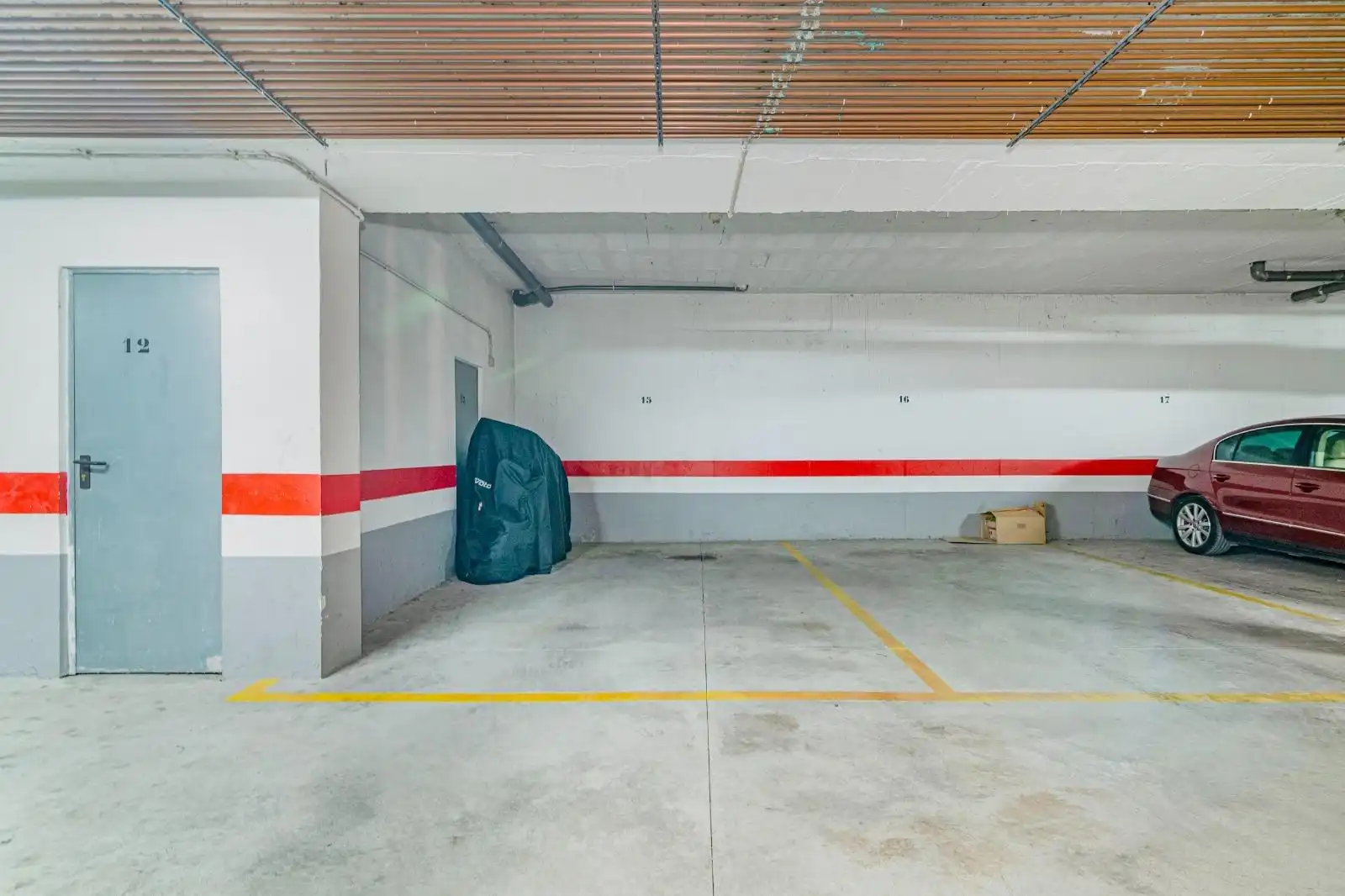 Parking of Flat for sale in Peligros  with Air Conditioner, Heating and Storage room
