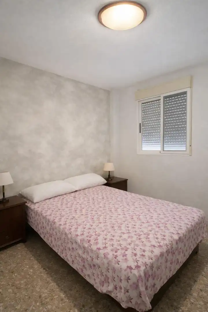 Habitación de Piso en venta en Valencia con Balcón