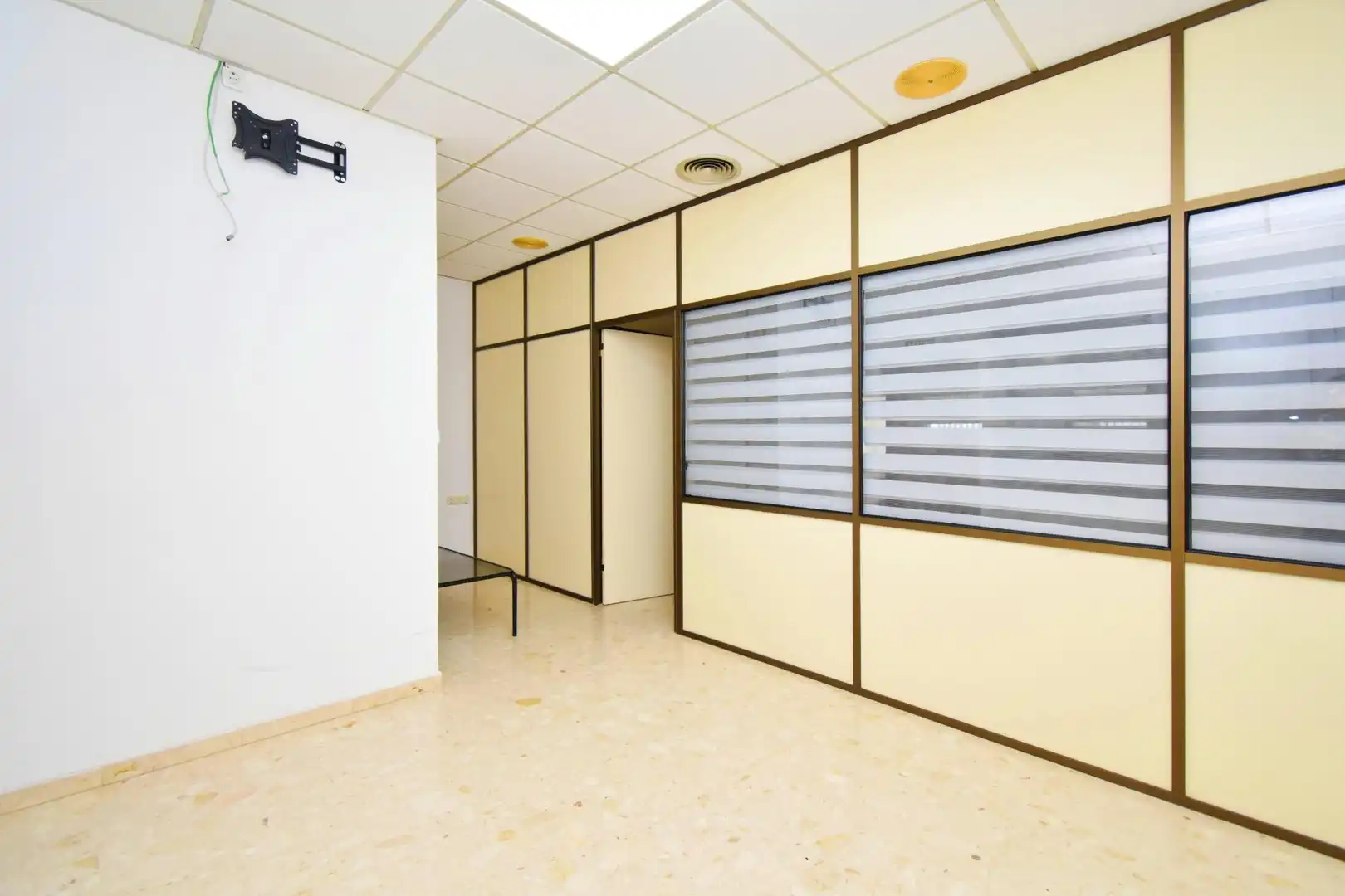 Office for sale in El Ejido  with Air Conditioner