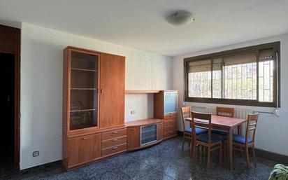 Bedroom of Flat for sale in Badia del Vallès