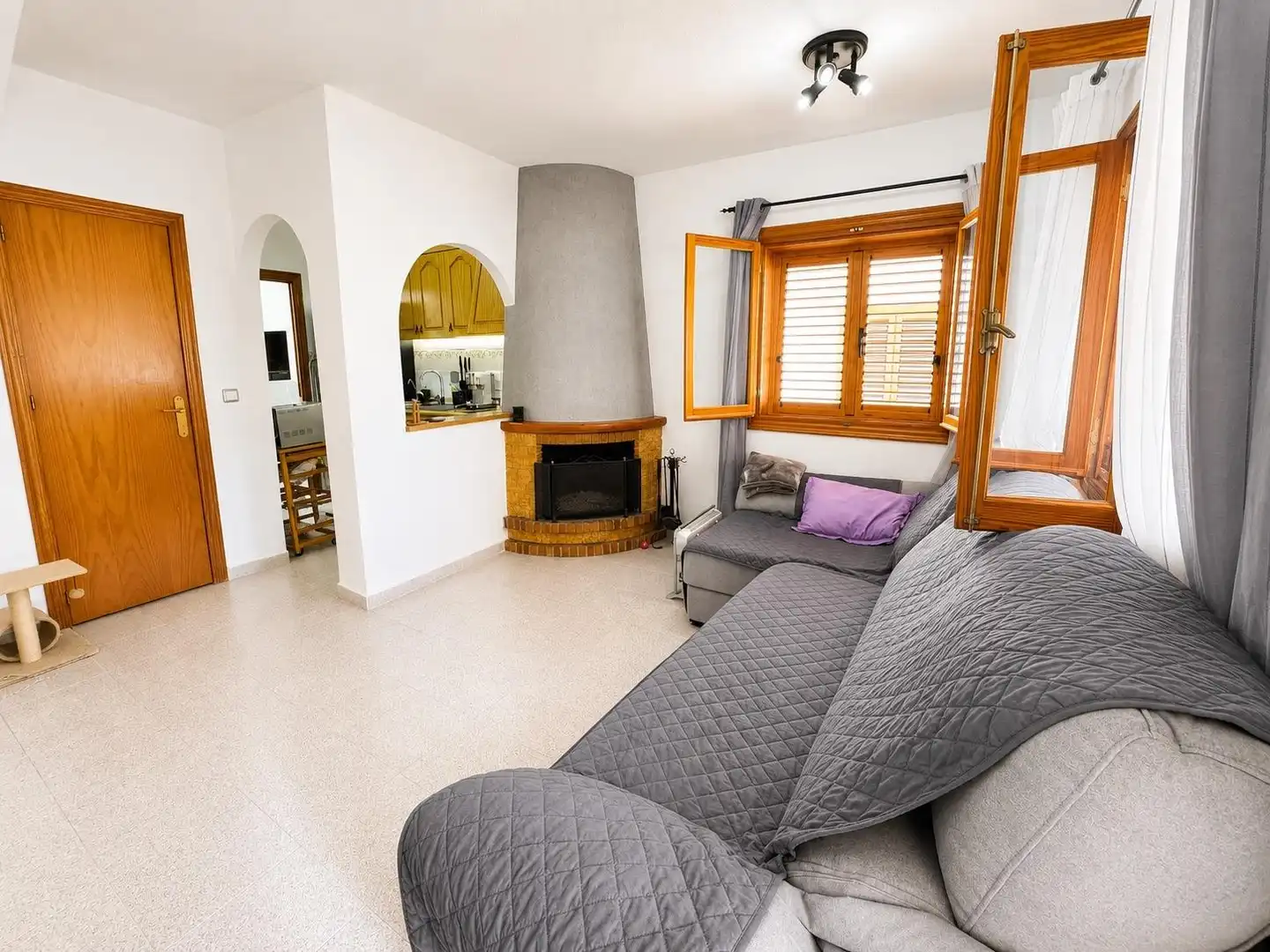 Sala d'estar de Casa adosada en venda en Santa Pola amb Terrassa i Piscina comunitària