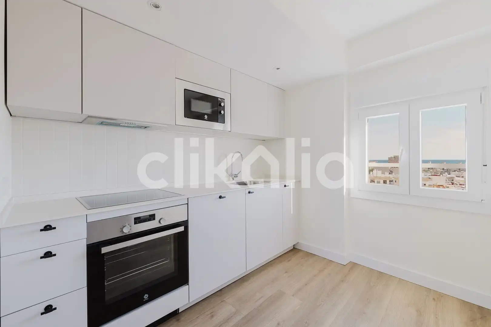 Cocina de Piso en venta en Carretera de Cádiz
