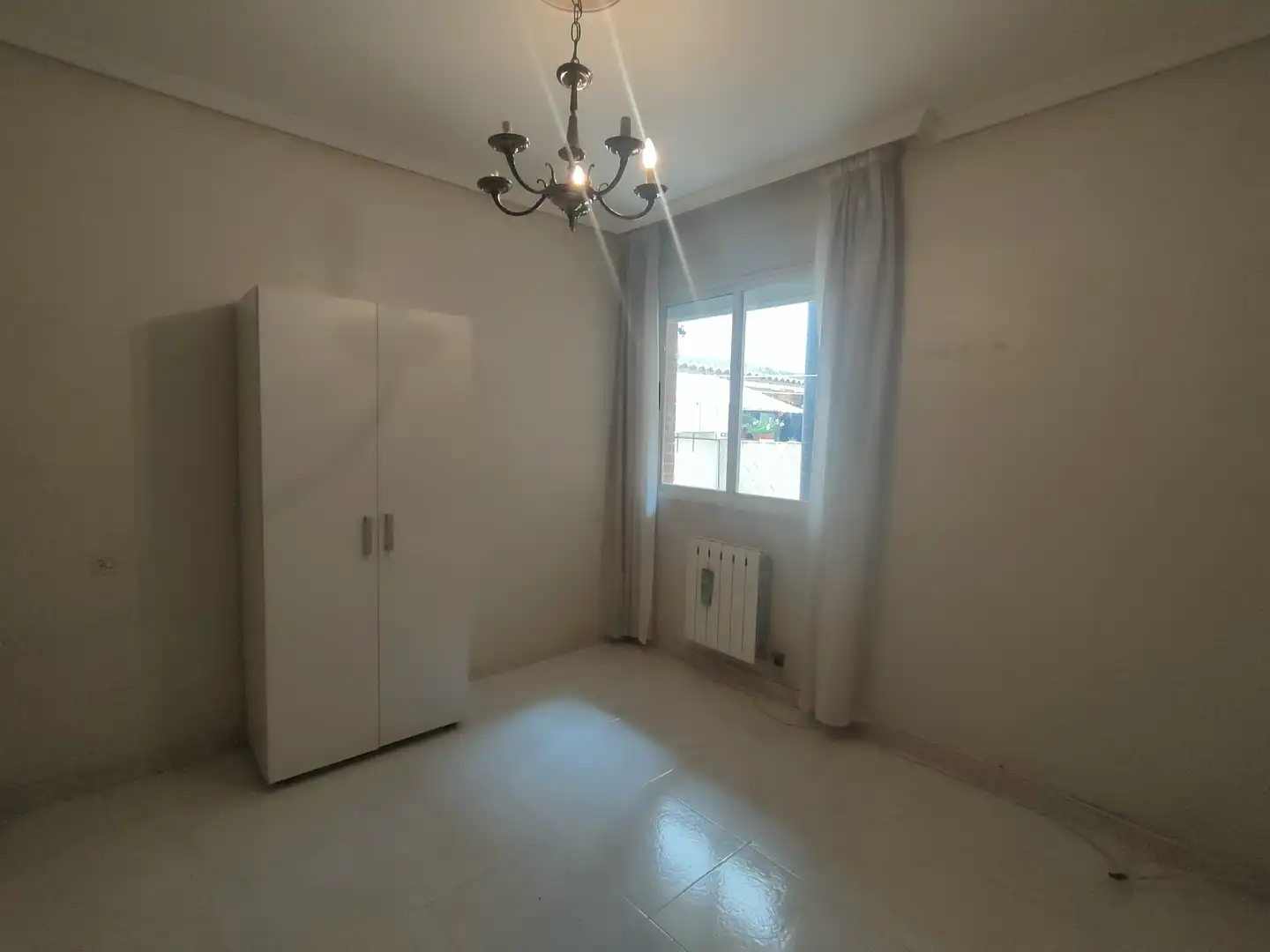 Schlafzimmer von Wohnung zum Verkauf in Benavente mit Heizung, Möbliert und Balkon