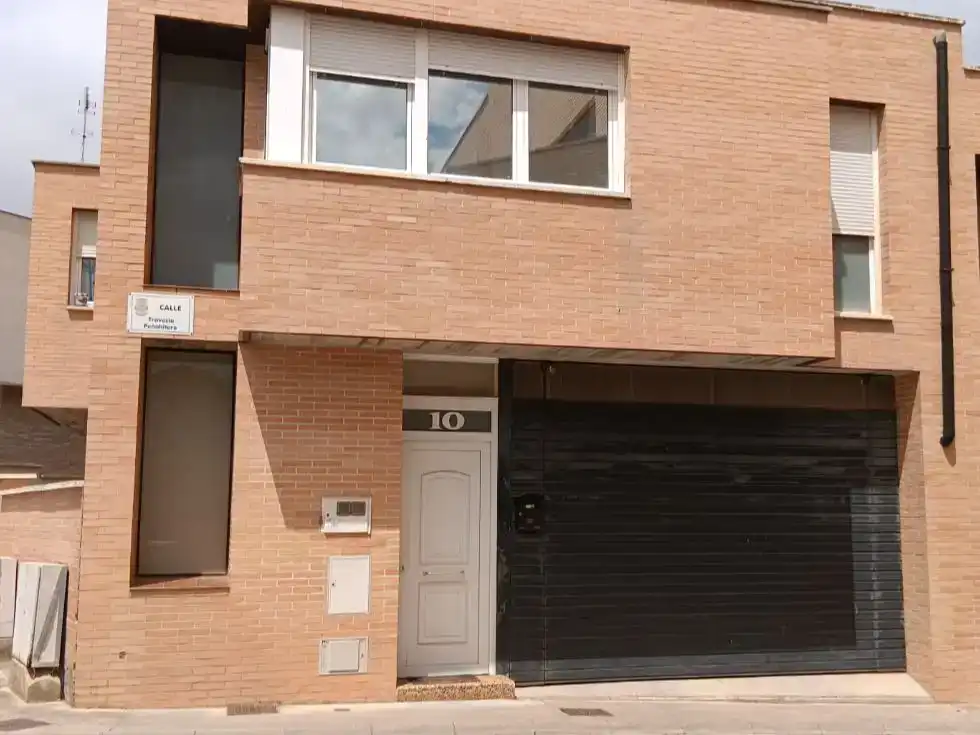 Vista exterior de Casa adosada en venta en Fitero con Aire acondicionado, Jardín privado y Parquet