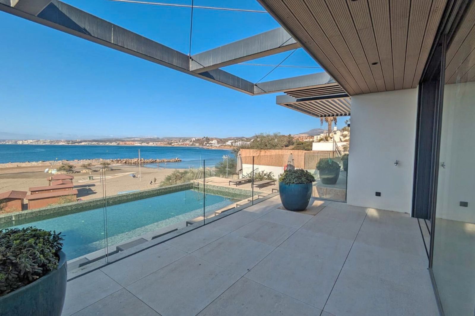 Terrassa de Pis en venda en Estepona amb Aire condicionat, Terrassa i Traster