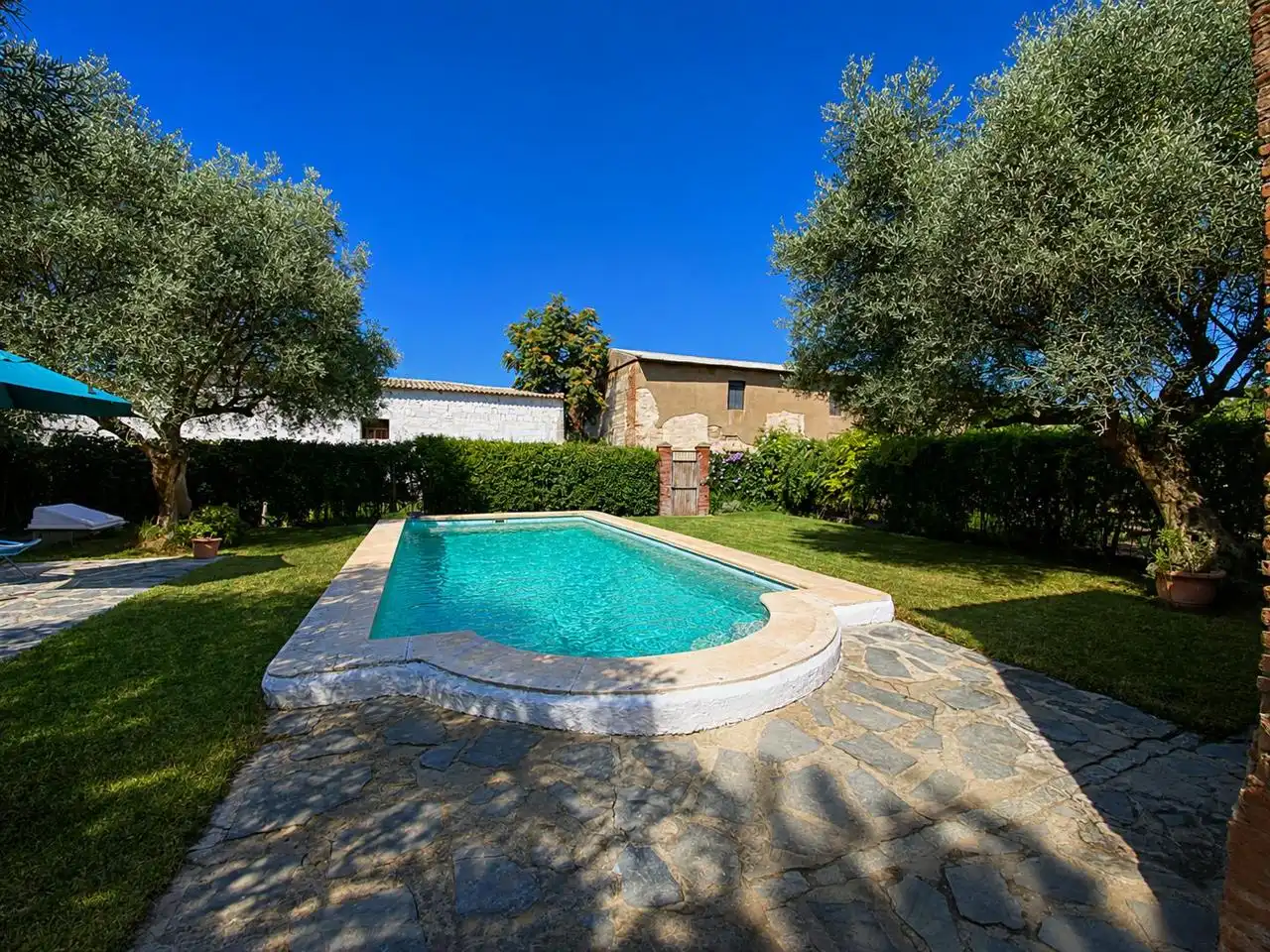Piscina de Finca rústica en venda en Guareña amb Jardí privat, Terrassa i Piscina
