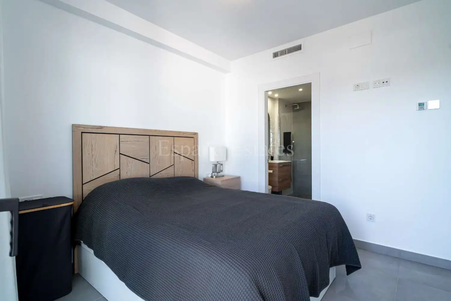 Habitación de Casa adosada en venta en Nerja con Aire acondicionado, Calefacción y Terraza