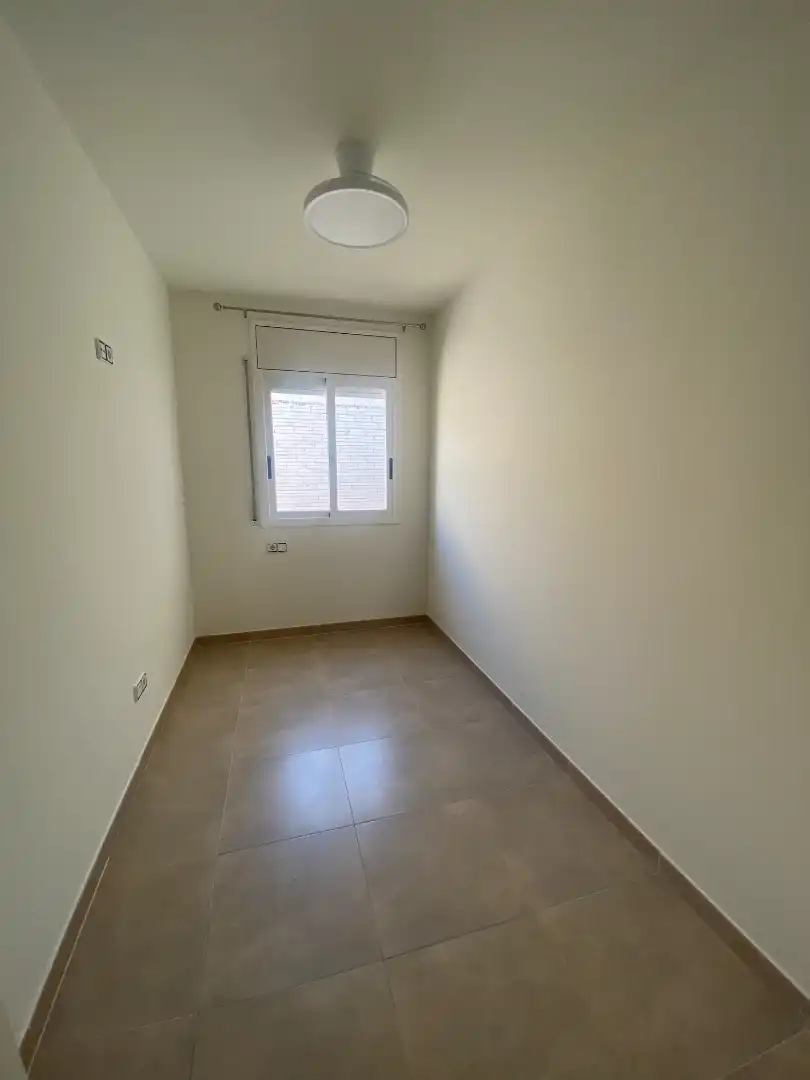 Schlafzimmer von Wohnung zur Miete in Tordera mit Klimaanlage, Heizung und Ofen