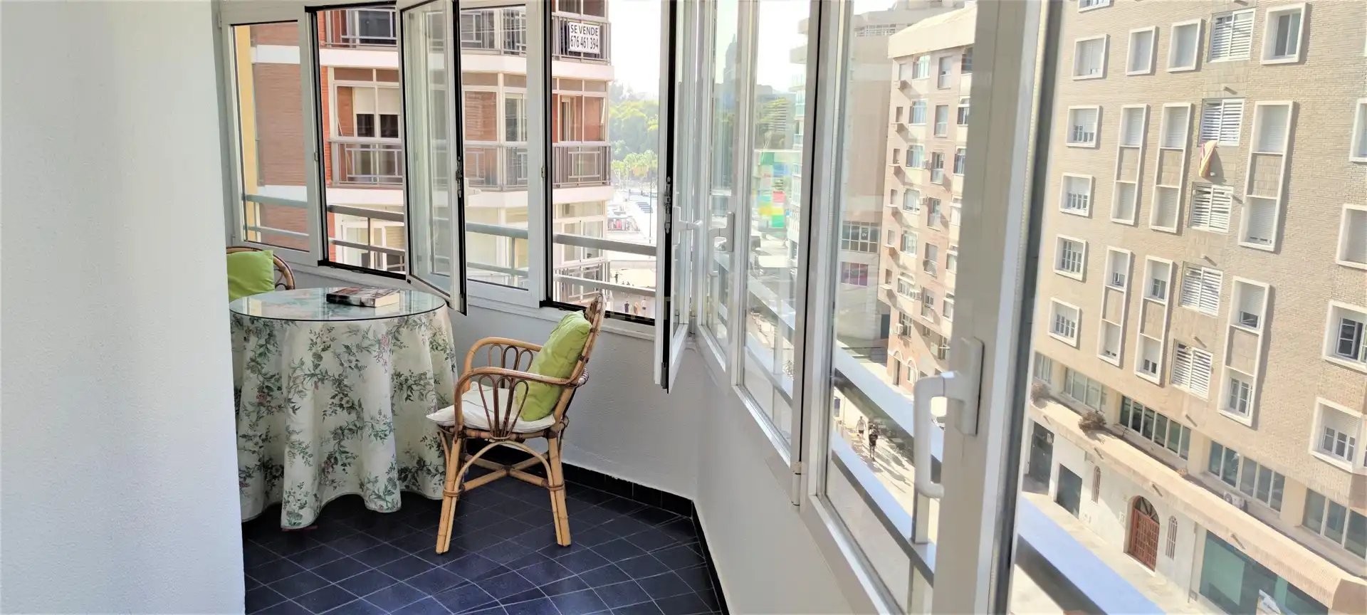 Terrasse von Wohnung zur Miete in Málaga mit Klimaanlage
