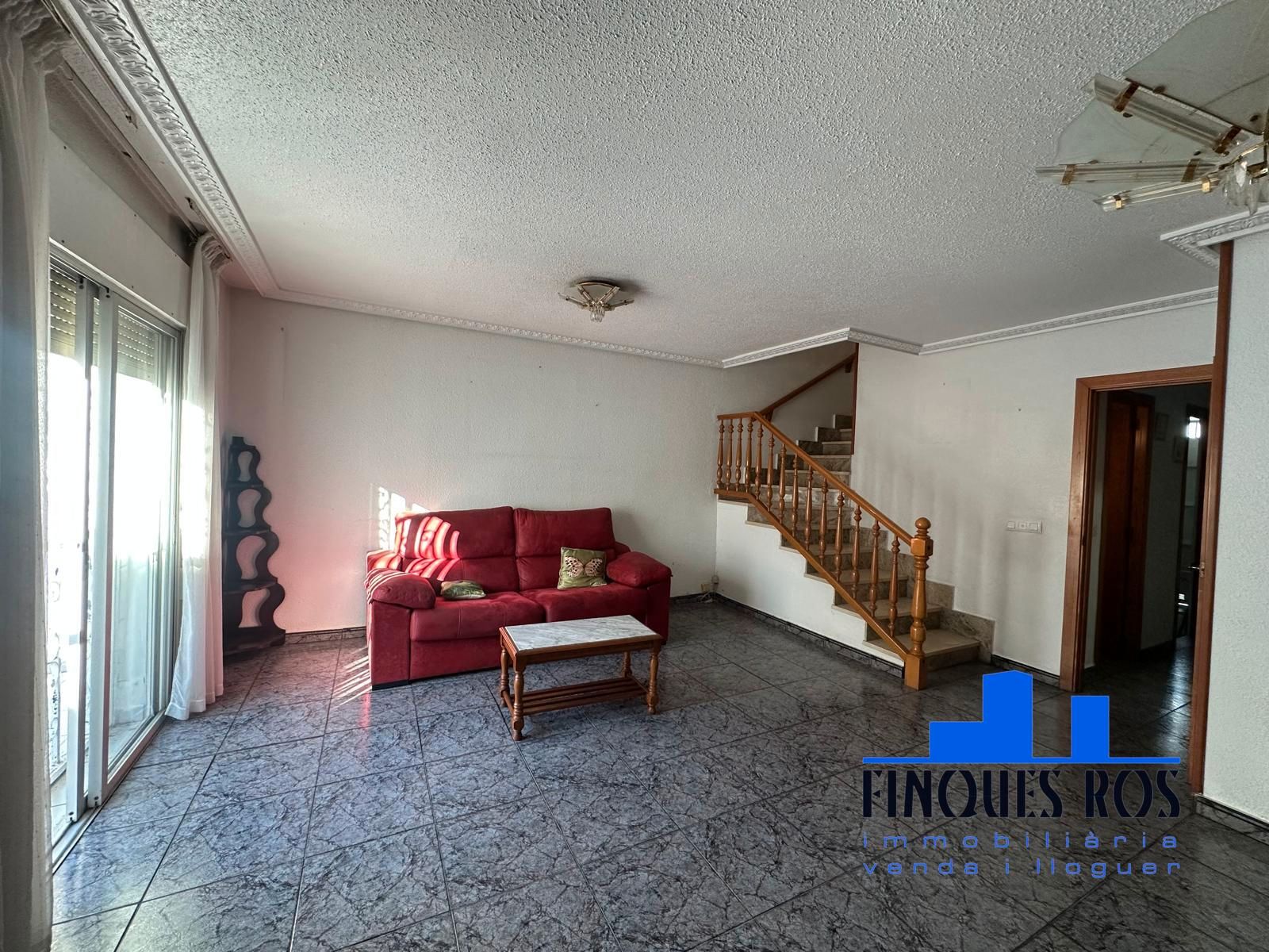 Living room of Single-family semi-detached for sale in Vinaròs  with Terrace, Furnished and Oven