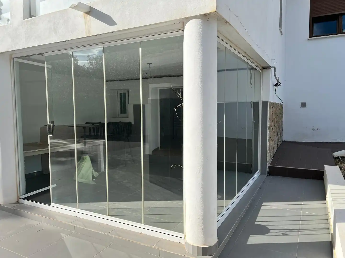 Vista exterior de Casa o xalet en venda en La Nucia amb Jardí privat, Terrassa i Piscina