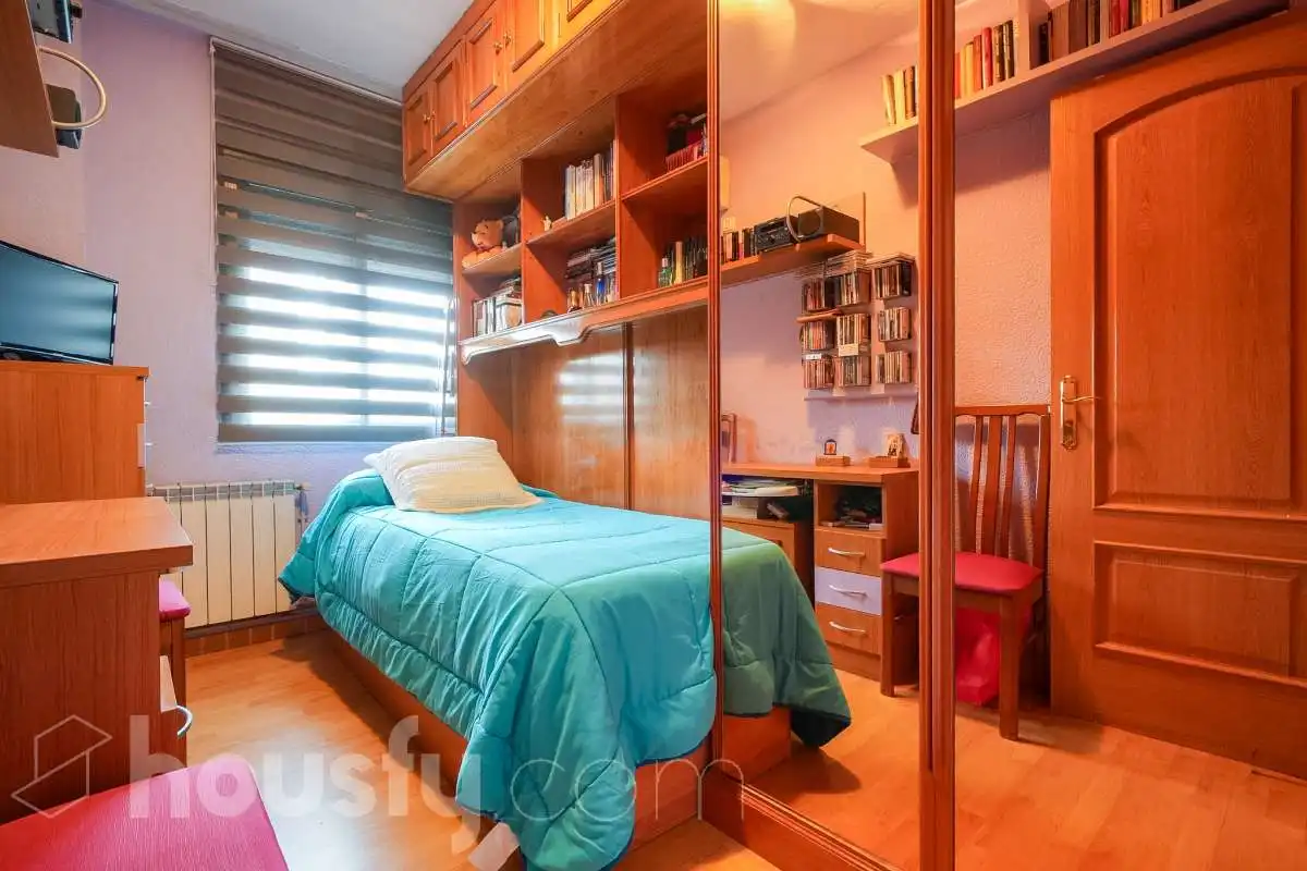 Schlafzimmer von Wohnung zum Verkauf in Madrid mit Klimaanlage, Heizung und Parkett