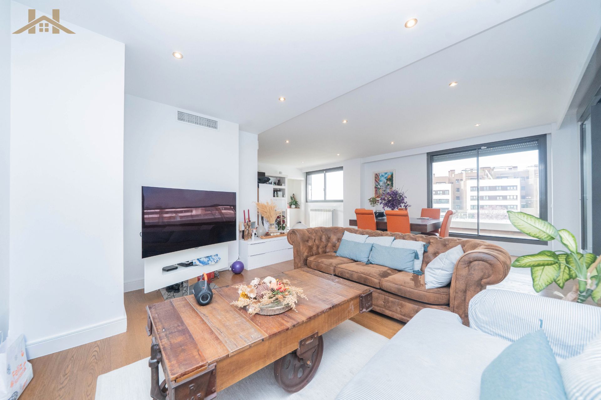 Sala de estar de Dúplex en venta en  Madrid Capital con Aire acondicionado, Calefacción y Terraza