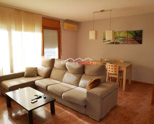 Living room of Single-family semi-detached for sale in Vallmoll  with Air Conditioner, Private garden and Storage room