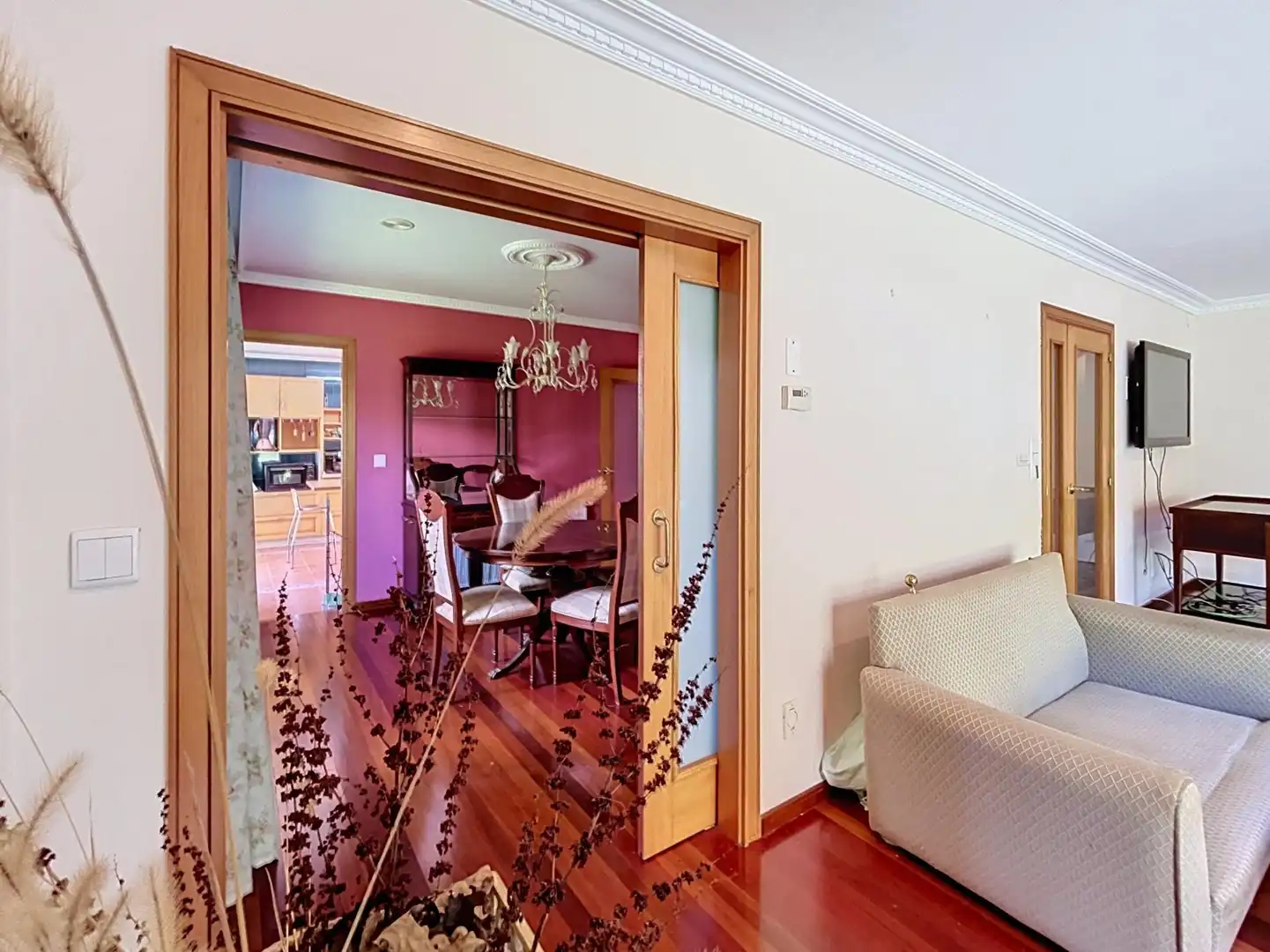 Casa adosada en venta en Santiago de Compostela  con Calefacción, Terraza y Piscina comunitaria