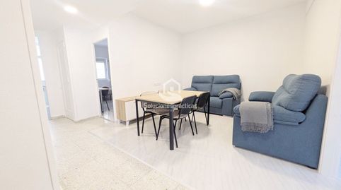 Foto 2 de Piso de alquiler en San Bartolomé - Millán de Priego, Jaén Capital