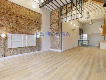 Local comercial en venda a Calle MESON DE PAREDES