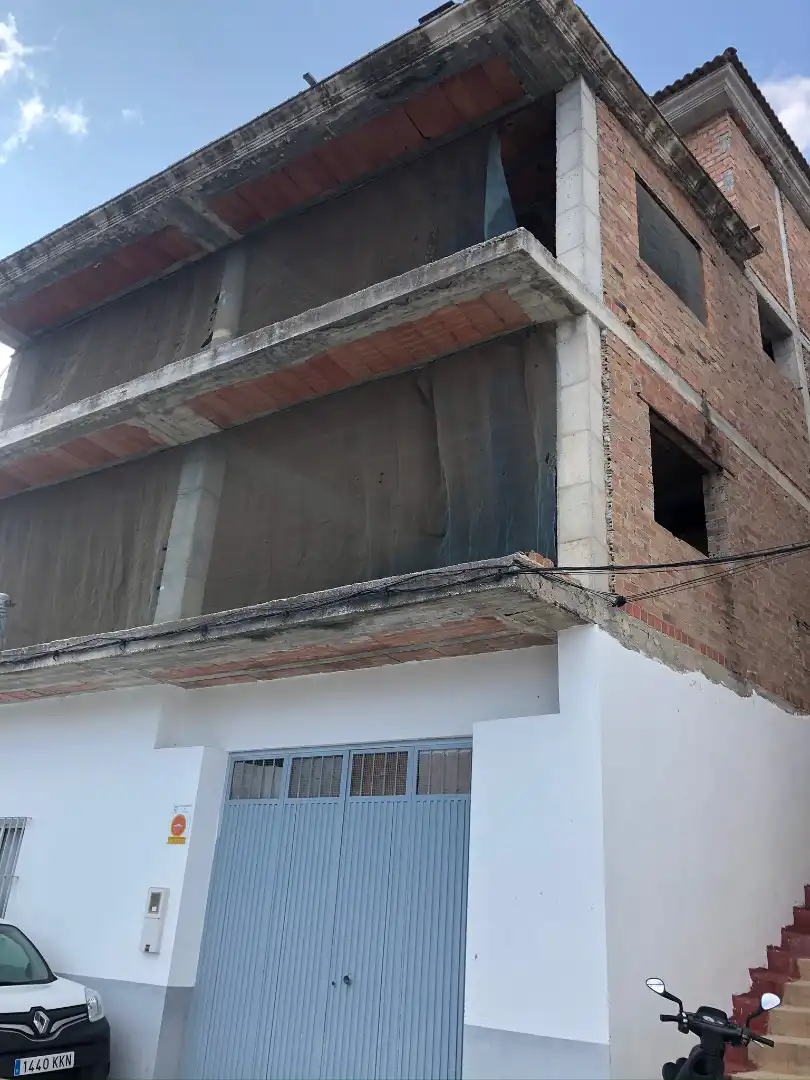 Casa en venta en Tolox