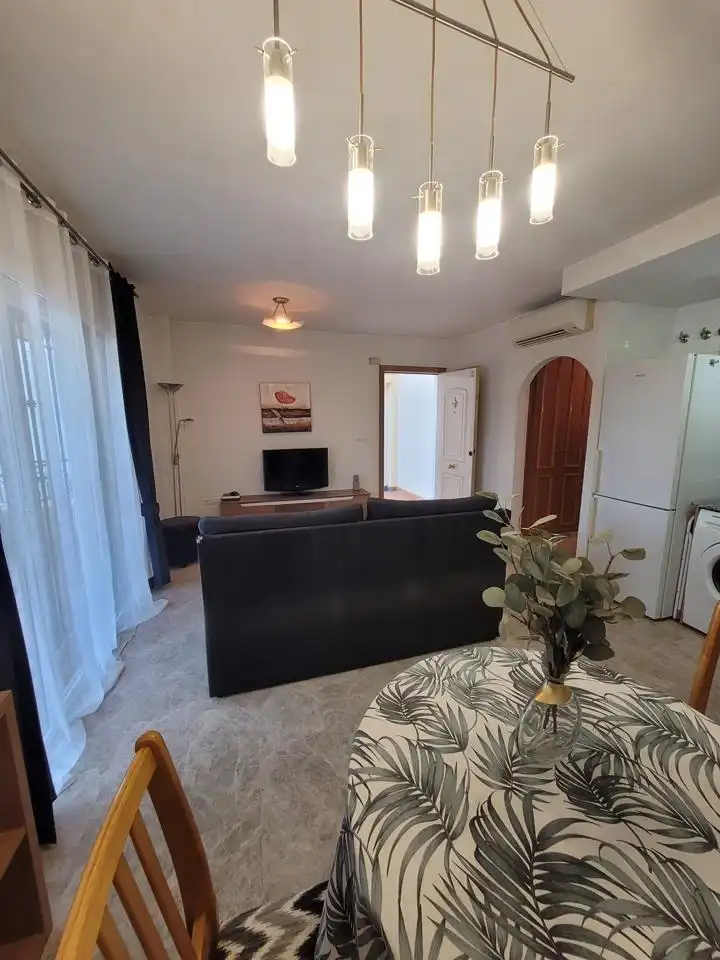 Sala d'estar de Casa o xalet en venda en Mutxamel amb Aire condicionat, Terrassa i Piscina