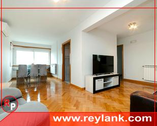 Living room of Flat for sale in Coslada  with Air Conditioner, Heating and Parquet flooring