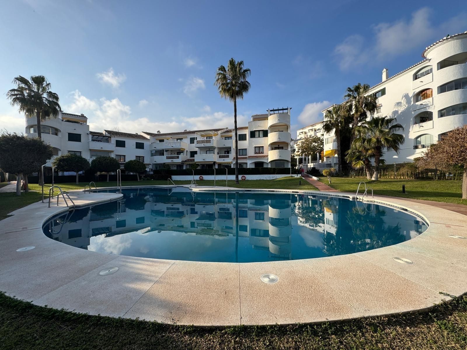 Swimming pool of Apartment for sale in Benalmádena  with Private garden, Terrace and Community pool