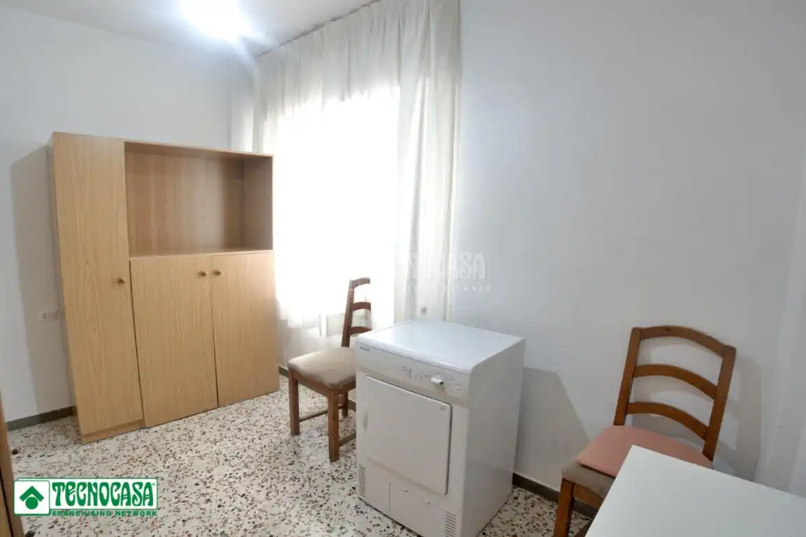Habitación de Piso en venta en El Ejido con Balcón