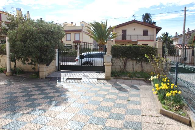 Casa-chalet en Venta en Paseo Cihuri en Anguciana