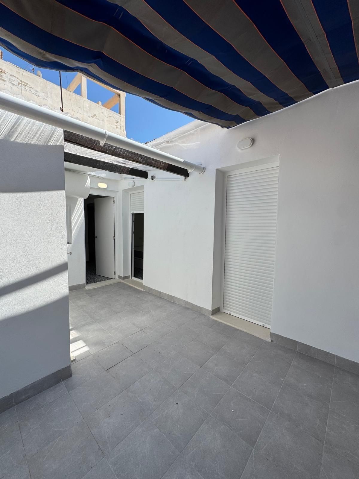 Single-family semi-detached for sale in Torrevieja  with Air Conditioner, Terrace and Storage room