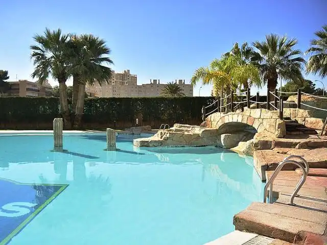 Schwimmbecken von Wohnungen zum Verkauf in El Campello mit Heizung, Parkett und Terrasse