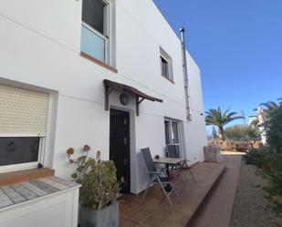 Vista exterior de Casa adosada en venda en  Almería Capital amb Aire condicionat, Calefacció i Jardí privat