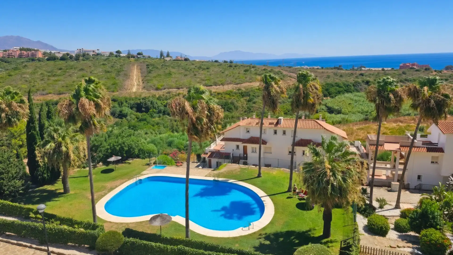 Apartment with pool for sale in Chullera, imagen 2