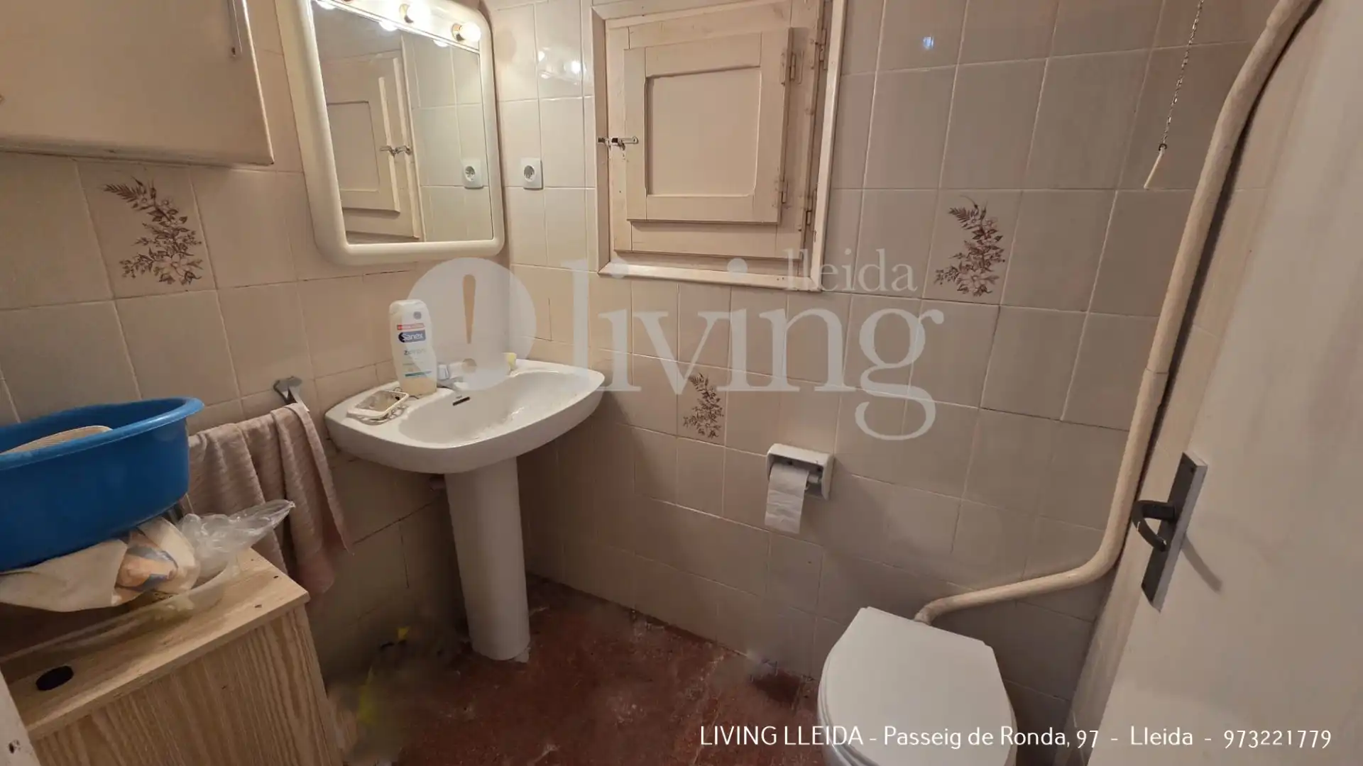 Bathroom of Houses for sale in Puigverd de Lleida  with Private garden, Swimming Pool and Furnished