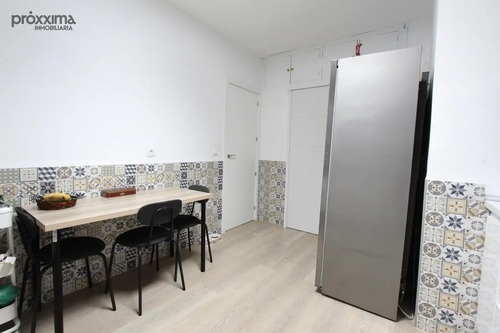 Cuina de Pis en venda en Sevilla amb Aire condicionat i Terrassa