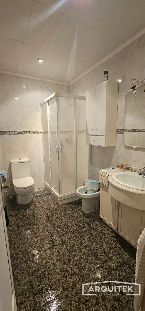 Bany de Casa o xalet en venda en Lleida amb Aire condicionat, Calefacció i Terrassa