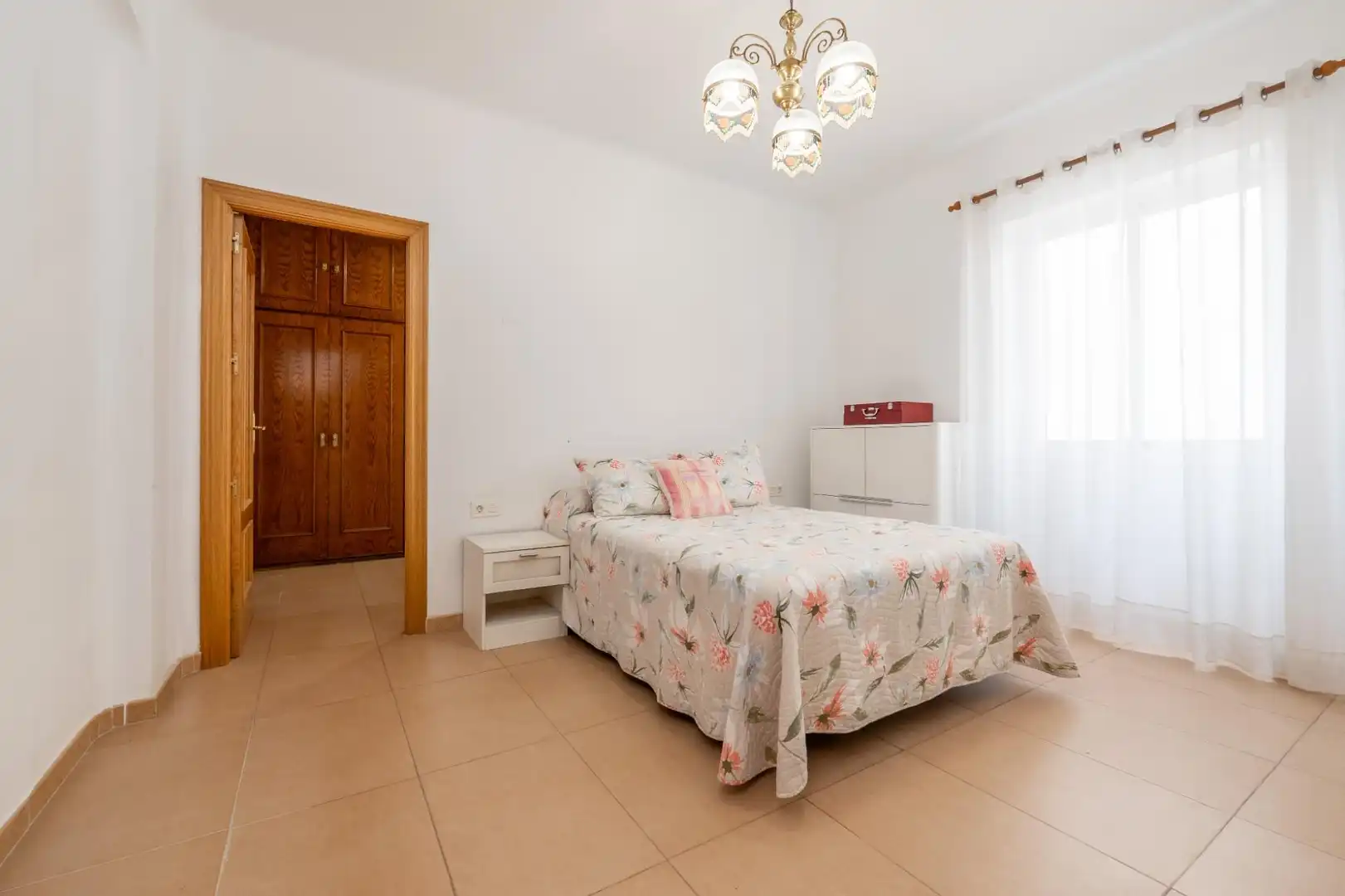 Schlafzimmer von Wohnung zum Verkauf in Granada mit Klimaanlage