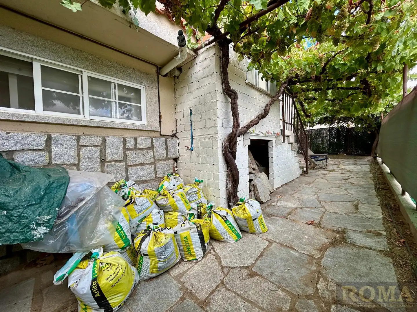 Jardín de Casa o chalet en venta en Villamayor con Calefacción, Parquet y Trastero