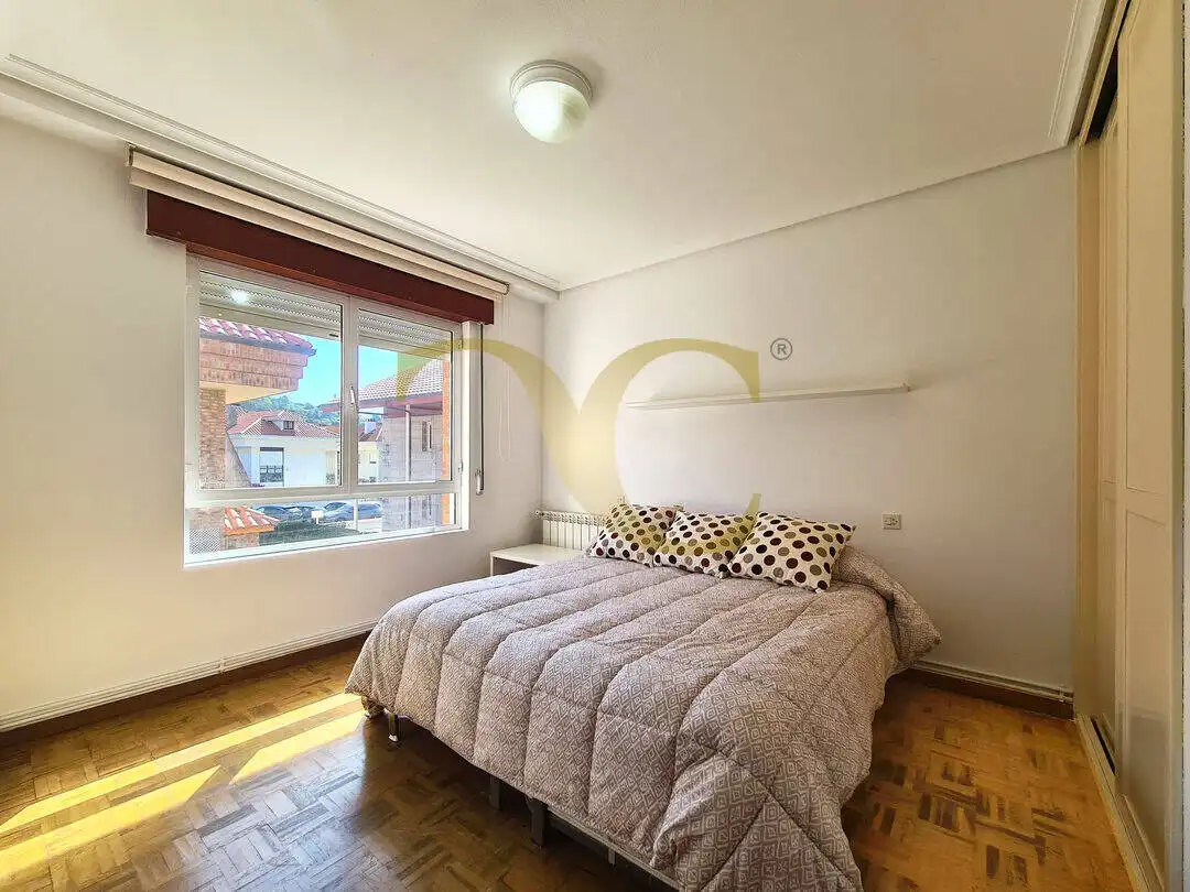 Dormitori de Casa o xalet en venda en Ribadesella amb Calefacció i Terrassa