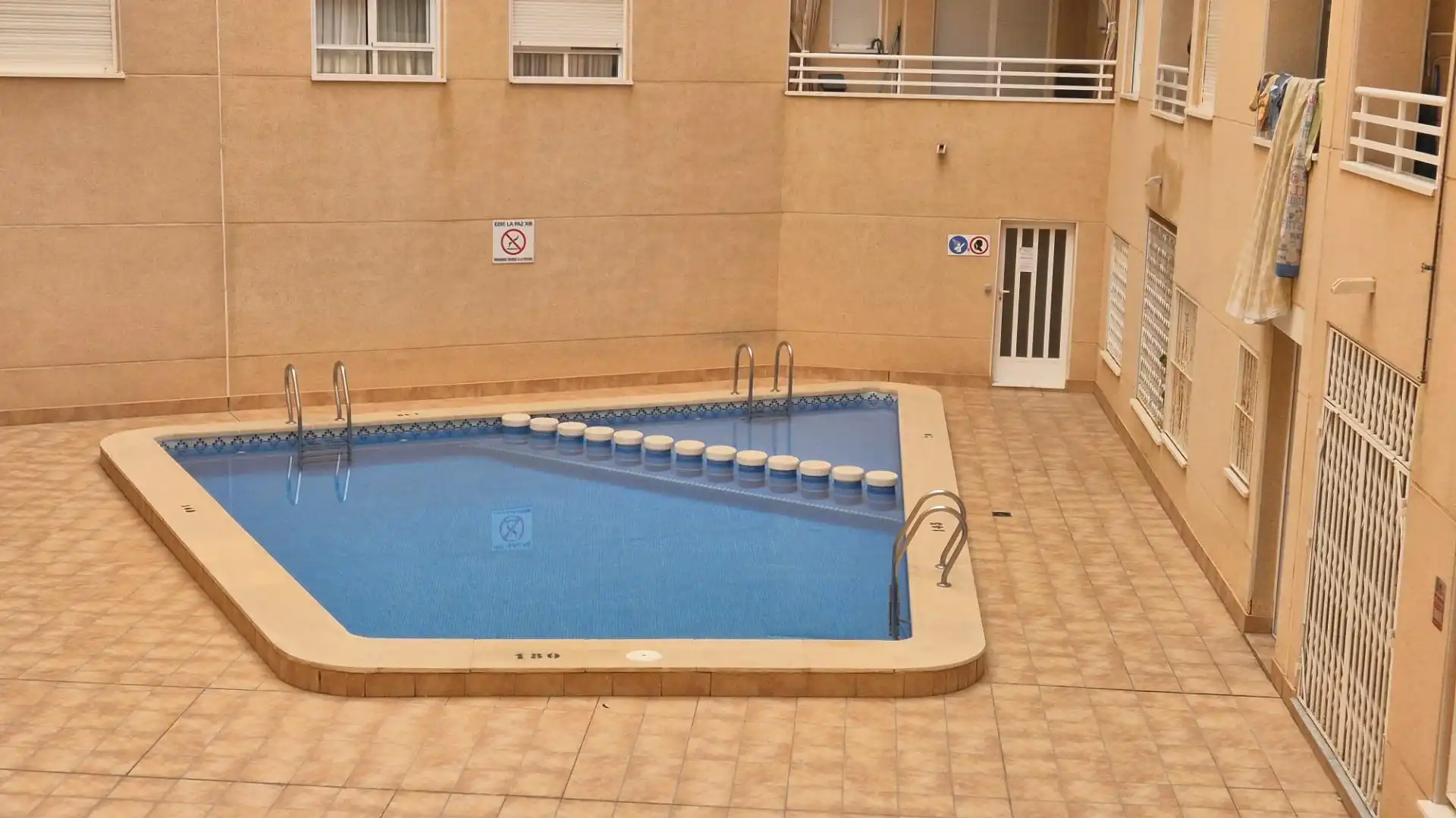 Apartamento con piscina en venta en Calle BELLA ANTONIA