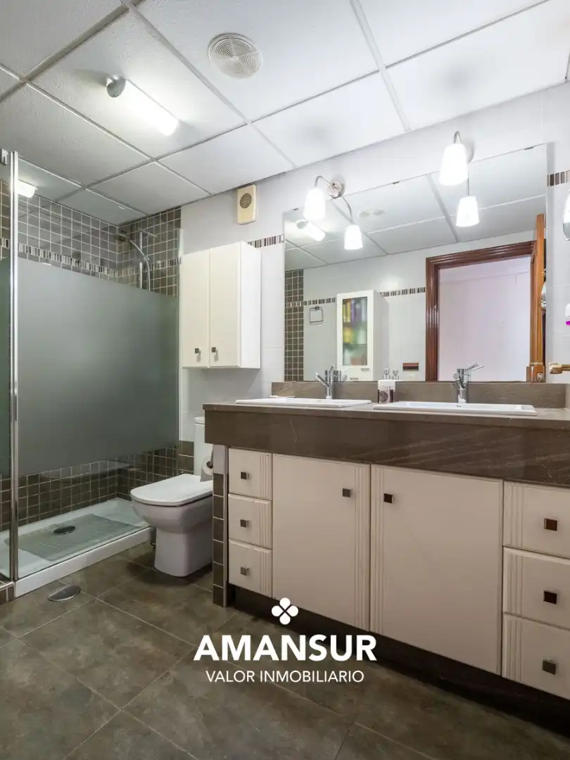Flat with terrace for sale in Calle Emilio Molero, imagen 40